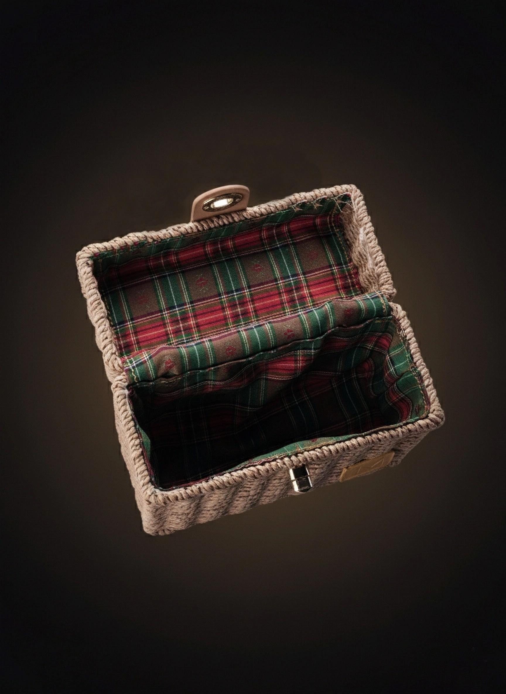 Lisl — Dirndltasche aus Rattan · Aufnahme 4